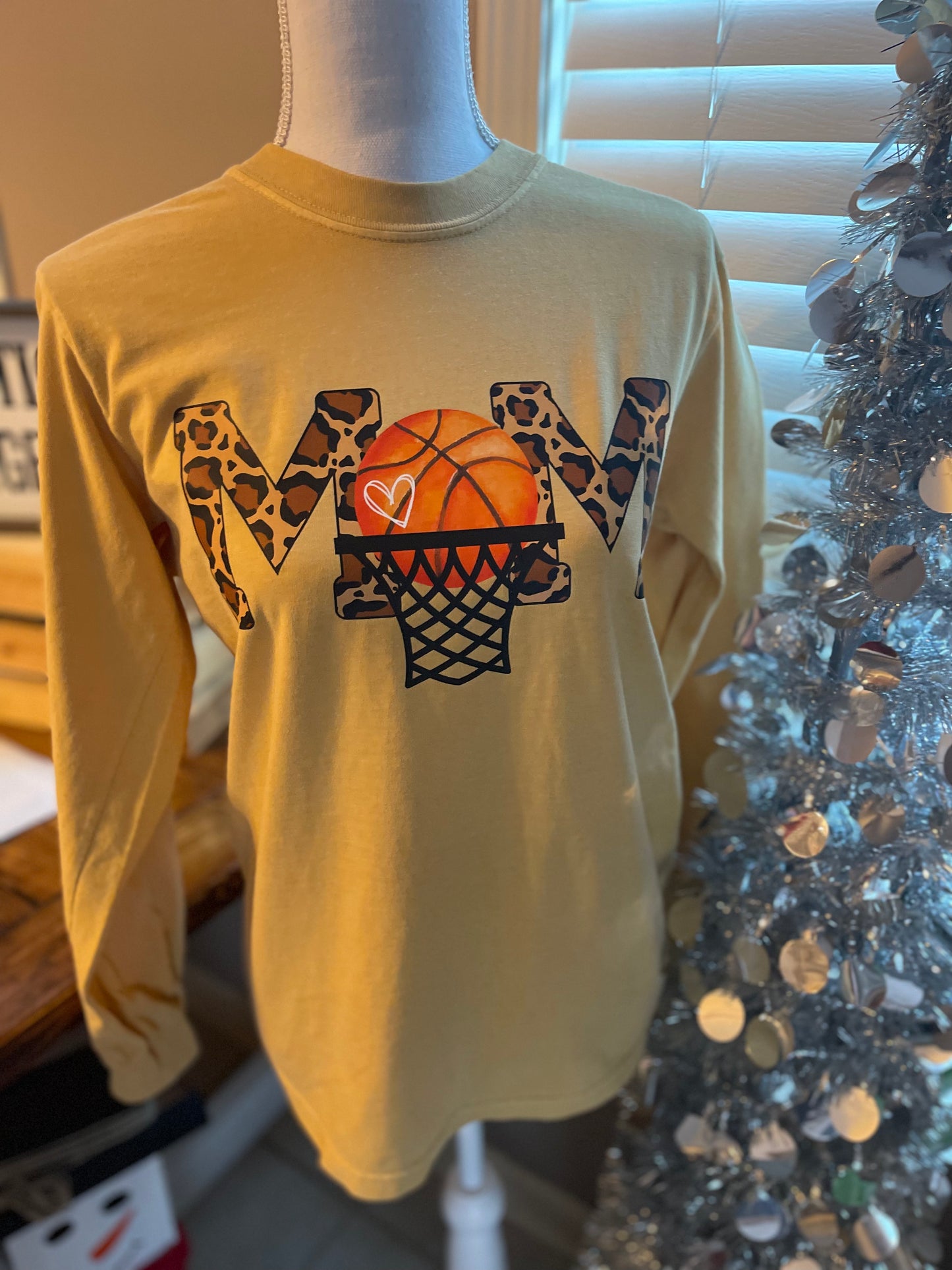 Basketball Mom | Cheetah Letters | DTF | Long Sleeve | Comfort Colors